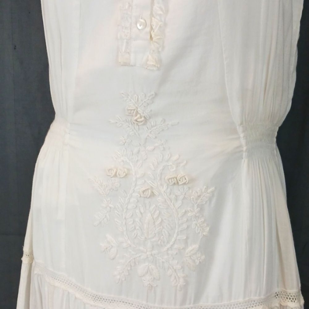 Chelsea & Violet Embroidered white cotton and lace sleeveless tiered maxi dress - Picture 4 of 16